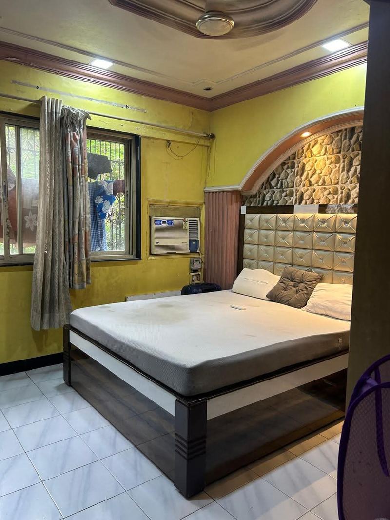 Room at Gokul Garden, Mumbai